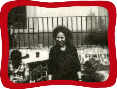 <div class='box-txt-carrusel'>
                                            <div class='pie-foto-box'>
                                                     <p class='txt-carrusel'>LH, <i>Rosario Ibarra de Piedra en su huelga de hambre por la presentación con vida de los desaparecidos afuera de la Catedral</i>, 28 de agosto de 1978.</p>
                                                 </div> 
                                                 <div class='ObjetoDigital'>
                                                    <a href='//memoricamexico.gob.mx/swb/memorica/Cedula?oId=KoL2N5cBLy2m8rnpoikU' target='_blank' class=''>Ir a recurso</a>
                                                 </div>  
                                             </div>