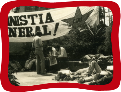 <div class='box-txt-carrusel'>
                                           <div class='pie-foto-box'>
                                                     <p class='txt-carrusel'>LH, Protesta en favor de los presos políticos y la aplicación de la Amnistía general, <i>ca</i>. 1978.</p>
                                                 </div> 
                                                 <div class='ObjetoDigital'>
                                                    <a href='//memoricamexico.gob.mx/swb/memorica/Cedula?oId=NIL2N5cBLy2m8rnpoimB' target='_blank' class=''>Ir a recurso</a>
                                                 </div>  
                                             </div>