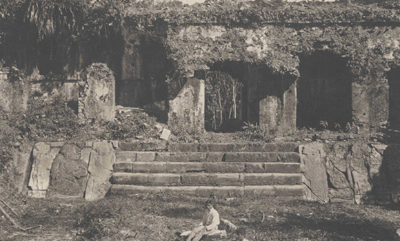 <h4 class='amarillo'></h4>
<br>
<b>Fotos de ruinas en Chiapas y Guatemala (Maler, 1895-1905) 
</b><br><br>
Palenque, Chiapas. Imagen 53 del pdf.

<br>
<br>
<a href='//memoricamexico.gob.mx/swb/memorica/Cedula?oId=BFW4rHsBz6zaYO7D4TZY' target='_blank' class='ObjetoDigital'>Recurso digital</a>
